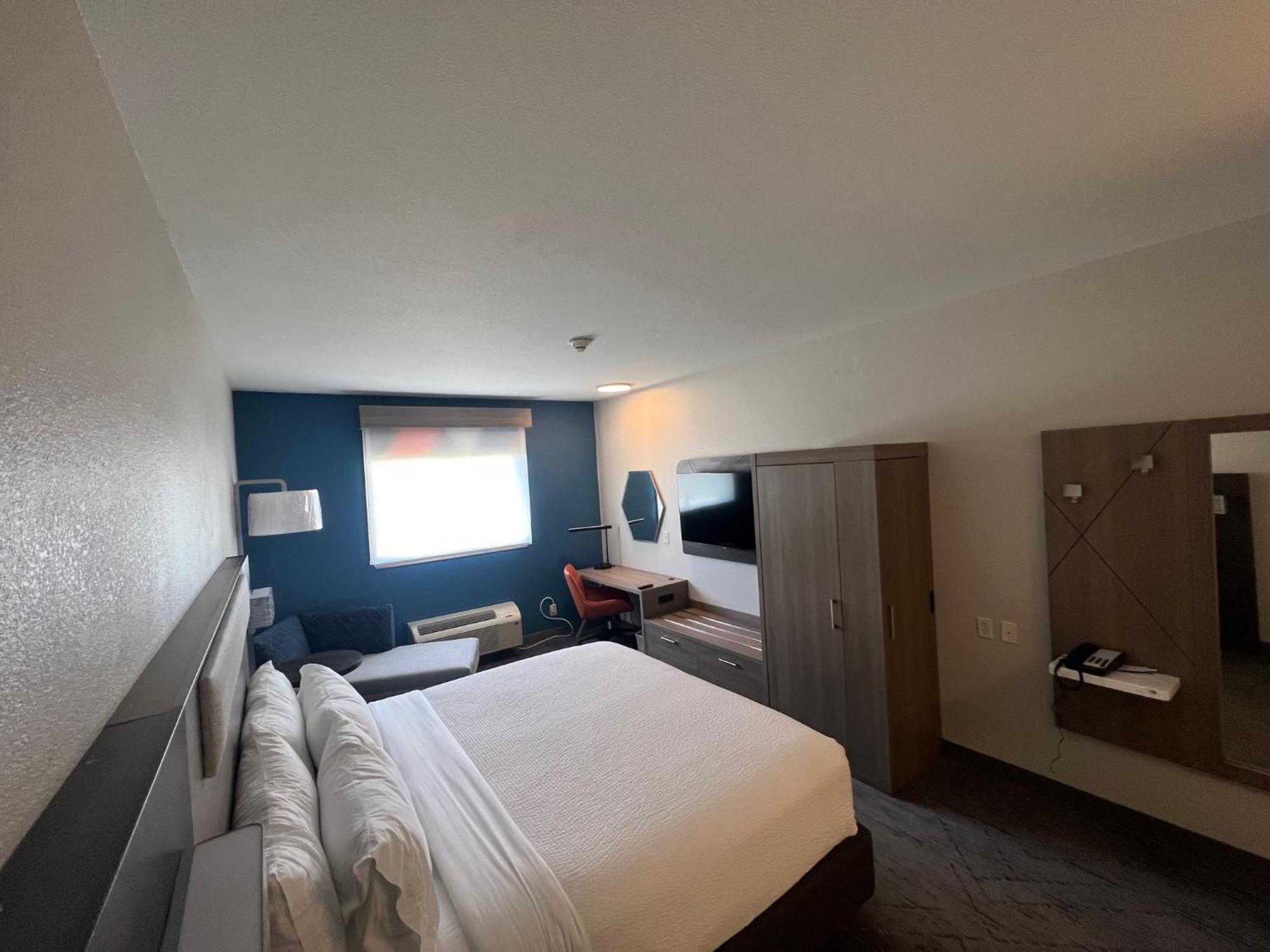 Holiday Inn Express - Wichita North - Park City By Ihg Екстер'єр фото